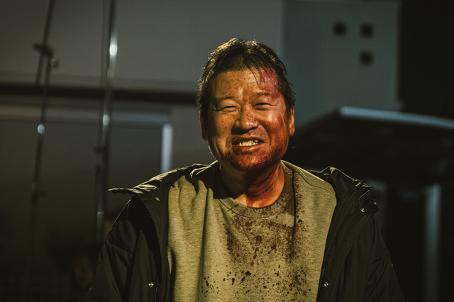 『名無し』（C）佐藤二朗 永田諒 ／ ヒーローズ（C）2026 映画「名無し」製作委員会