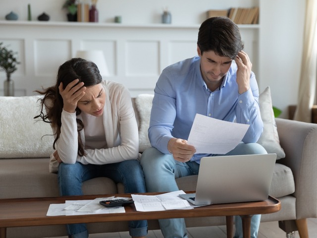 子どもがいない夫婦ほど「老後資金は多く必要」って本当？50代夫婦の失敗例から学ぶ！DINKs家計の見直し方・公的年金の増やし方【お金のプロが解説】