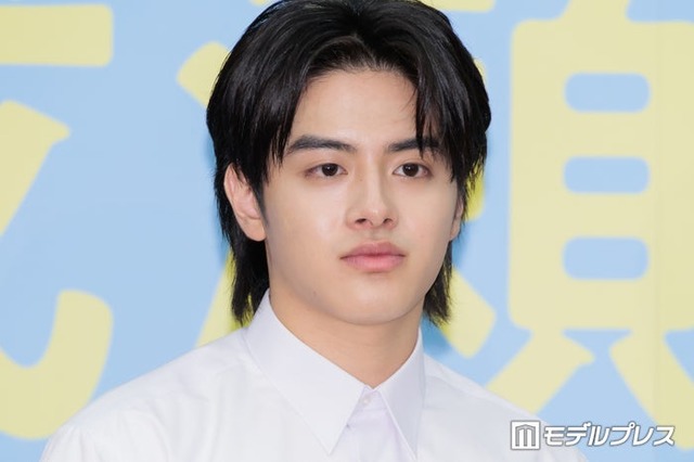 「成瀬は天下を取りにいく」記者会見に出席したISSEI（C）モデルプレス