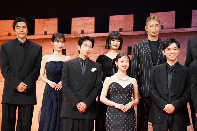 吉沢亮　橋本環奈　志尊淳　蒔田彩珠　山下美月　要潤　玉木宏