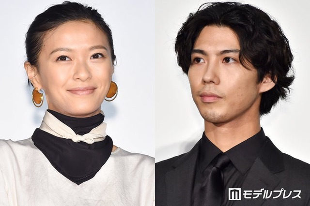 榮倉奈々、賀来賢人（C）モデルプレス