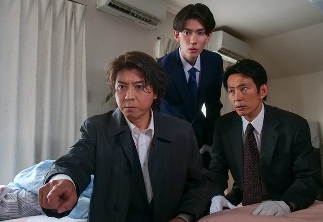 「遺体は一体……」上川隆也、樋口幸平、高橋洋（C）フジテレビ