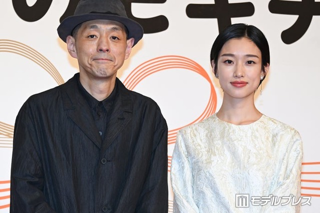 宮藤官九郎、河合優実（C）モデルプレス