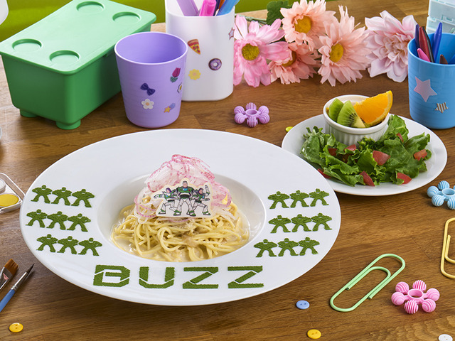 ＜バズ軍団＞ON A MISSION PASTA© Disney/Pixar
