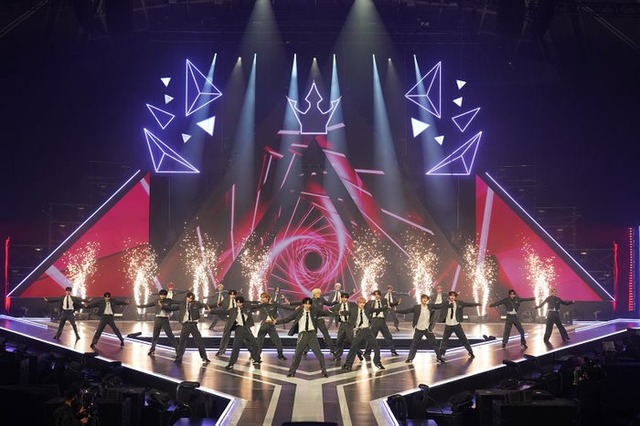 「新世界（SHINSEKAI）」パフォーマンスの様子（C）PRODUCE 101 JAPAN 新世界