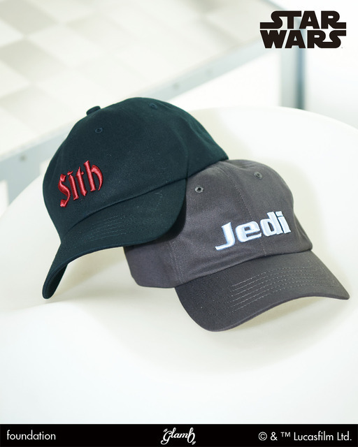 Jedi/Cap / Sith/Cap© &  Lucasfilm Ltd.