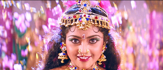 『ムトゥ 踊るマハラジャ』4K&5.1chデジタルリマスター版　© 1995/2018 KAVITHALAYAA PRODUCTIONS PVT LTD. & EDEN ENTERTAINMENT INC.