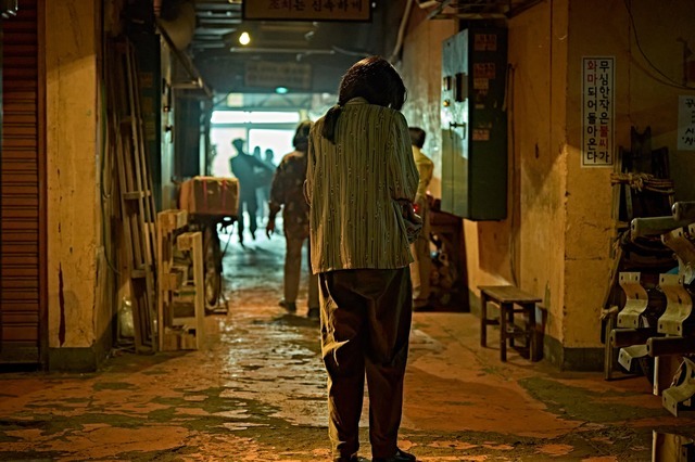 『顔 －かお－』 2025 WOWPOINT, ALL RIGHTS RESERVED.