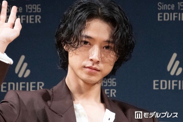 「EDIFIER」新CM発表会に登壇した山崎賢人（C）モデルプレス