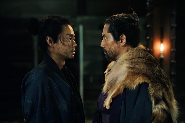 『黒牢城』(C)米澤穂信/KADOKAWA　(C)2026映画「黒牢城」製作委員会