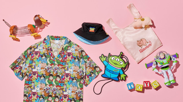 半袖シャツ/ハット/ショルダーバッグ/エコバッグ ポーチ入り/トーキングアクションフィギュア© Disney/Pixar © Just Play, LLC