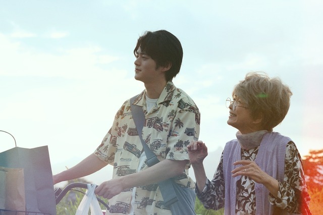 『藁にもすがる獣たち』©曽根圭介/講談社 ©2026「藁にもすがる獣たち」製作委員会