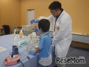 2025年の水質実験のようす