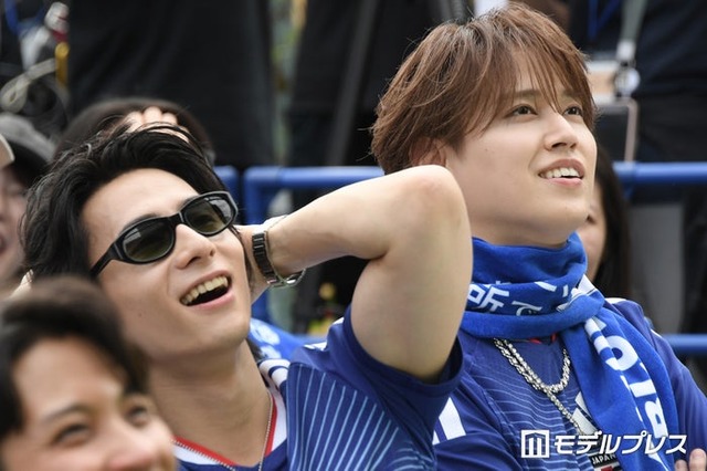 試合への熱狂が全身から溢れ出る西洸人、静かに噛みしめる白岩瑠姫（C）モデルプレス