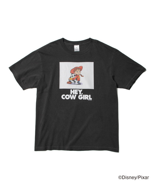 【トイ・ストーリー】ラフスケッチTシャツ：5,720円（税込）※「ジェシー」ver.