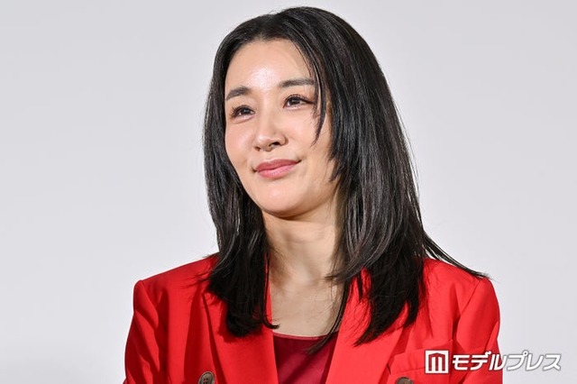 「おちたらおわり」制作発表記者会見に出席した鈴木紗理奈（C）モデルプレス