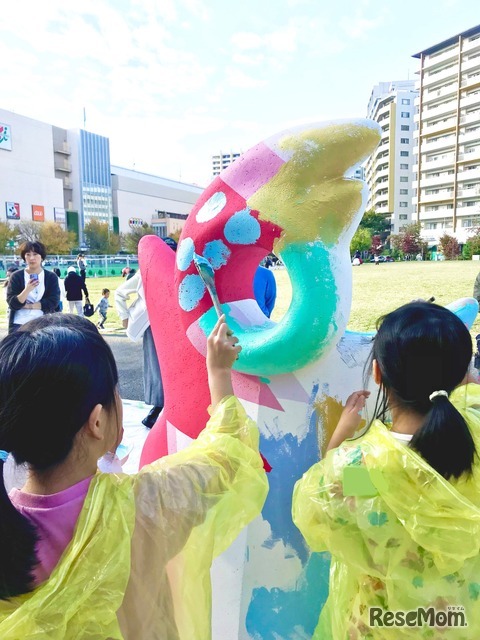 ワークショップ「妄想から生まれたイロカタ チとあそぼう！」