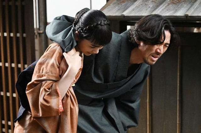 見上愛、本田大輔「風、薫る」第71話（C）NHK