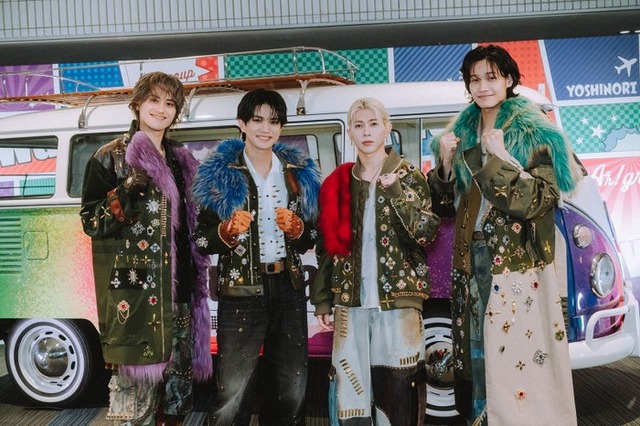 Aぇ! group（左から）小島健、正門良規、末澤誠也、佐野晶哉／撮影：Kosuke Ito（提供写真）