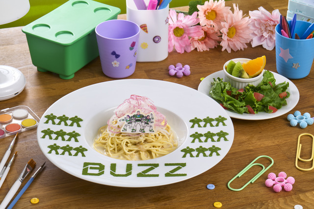 ボックスカフェ©Disney / Pixar