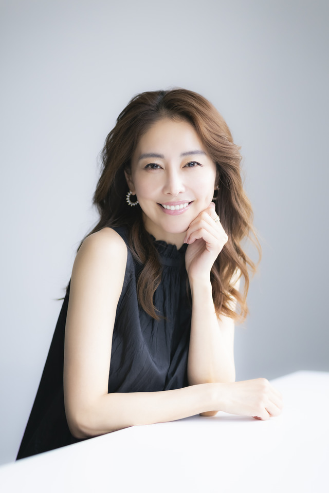 熊切あさ美、46歳。更年期でホルモン補充療法を始めて、イライラ、ほてりと不安感の改善以外に起きた「予想外のうれしい変化」とは