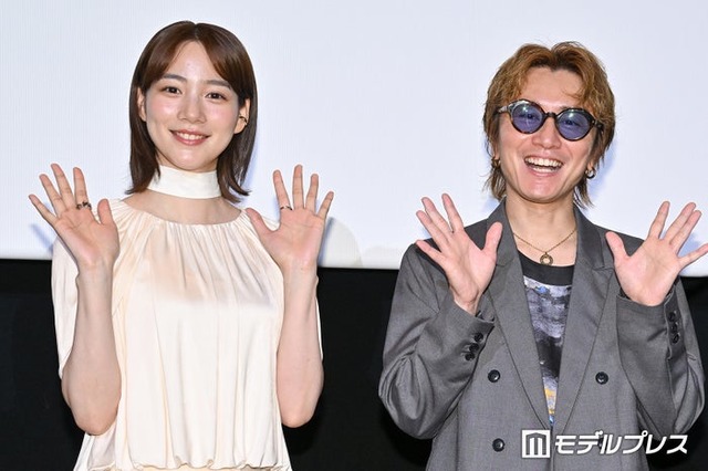 のん、安田章大（C）モデルプレス