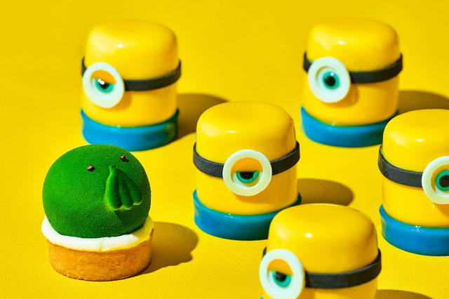 「いたずらミニオンのバナナケーキ」「禁断のグリーンモンスターケーキ」（品川プリンスホテル）