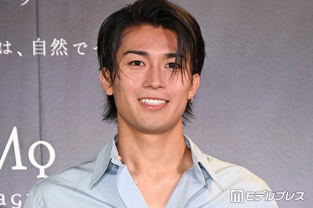 スペシャルトークショーに出席した中村敬斗選手（C）モデルプレス
