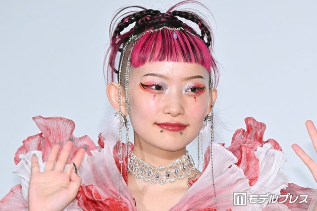 詩羽（C）モデルプレス