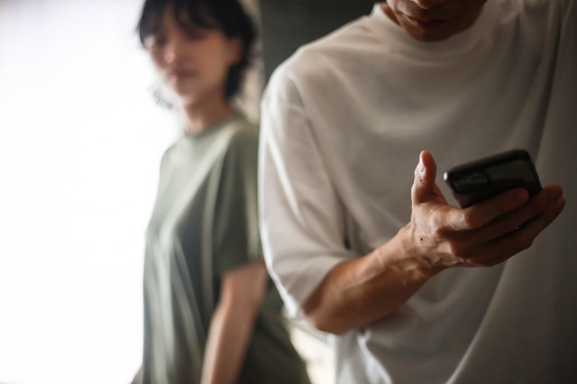 「不倫している男」ってこんなタイプ。実は”共通している点”があるってホント…？