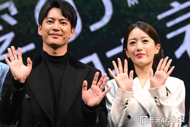 三山凌輝、花乃まりあ（C）モデルプレス