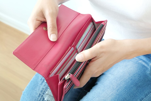 【元国税芸人】お金が貯まらない人の「財布の中身」ってこんなの！入ってたらアウトなものは