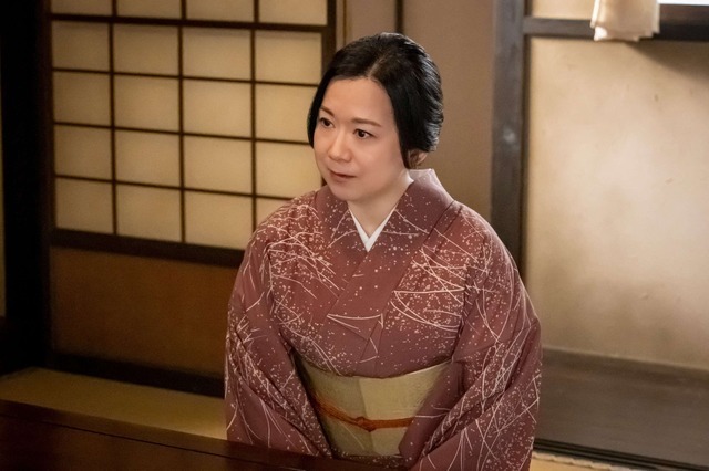 柴原郁子役の和久井映見　©フジテレビ