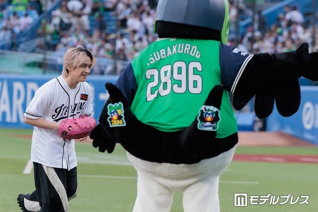 イベントに出席した知念侑李（C）モデルプレス