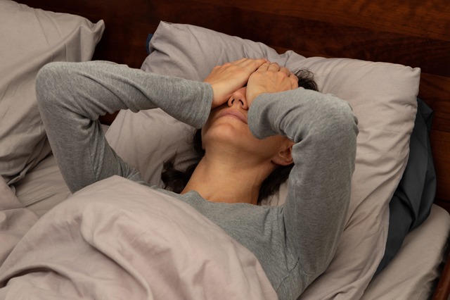 「あのとき病院に行っておけばよかった」不調を”なかったこと”にしていた40代女性が、夜中に救急搬送されるまで【100人の更年期・2026年お盆ベストセレクション】