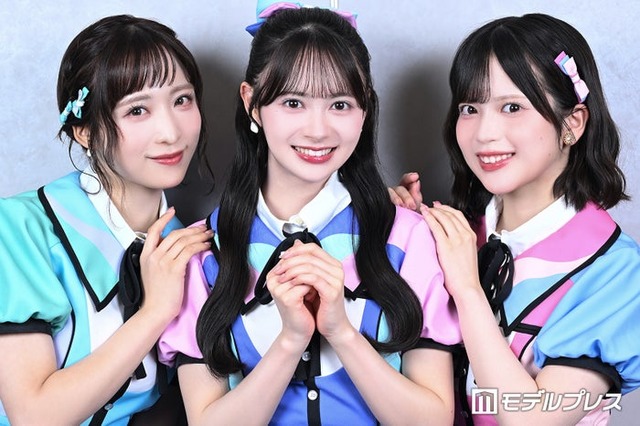 モデルプレスのインタビューに応じた小栗有以、伊藤百花、川村結衣（C）モデルプレス