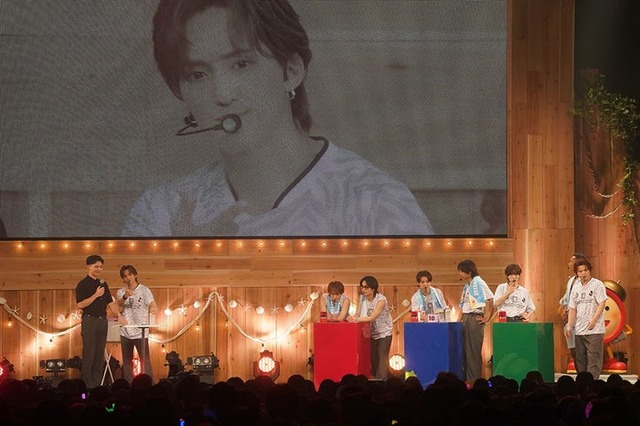 Travis Japan、鄭大世（C）フジテレビ