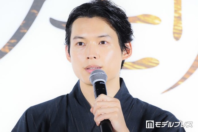映画「白鳥とコウモリ」 納涼大ヒット祈願イベントに出席した松村北斗（C）モデルプレス