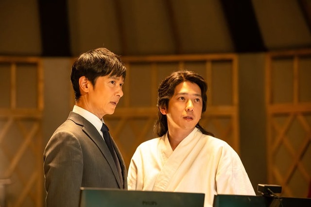 堺雅人、二宮和也「VIVANT」（C）TBS