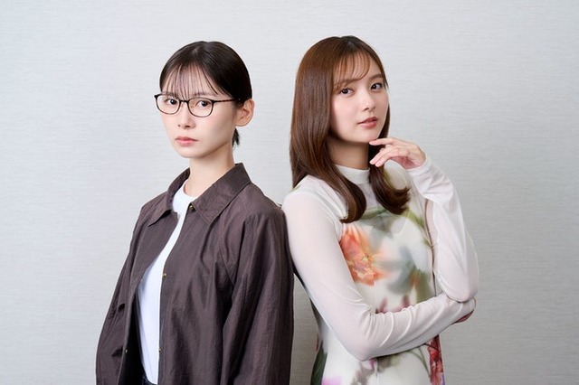 朝日奈央、新川優愛（C）「妻を引退します」製作委員会