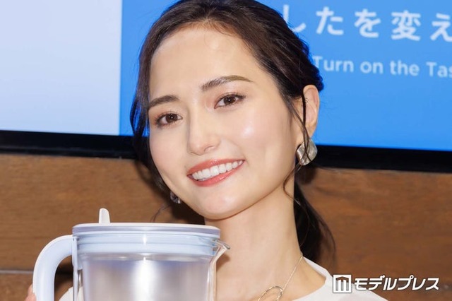 山賀琴子（C）モデルプレス