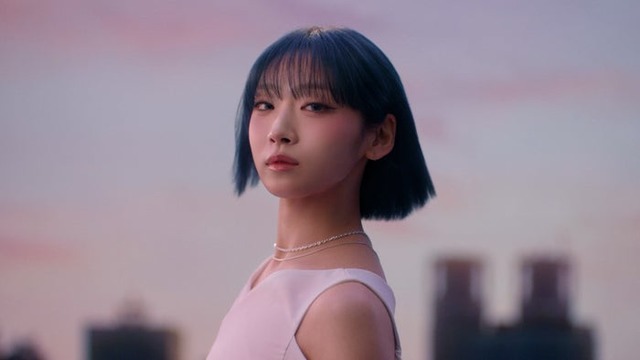 JISOO「いち髪 PREMIER」新CM「後ろ姿のリレー」篇（提供写真）