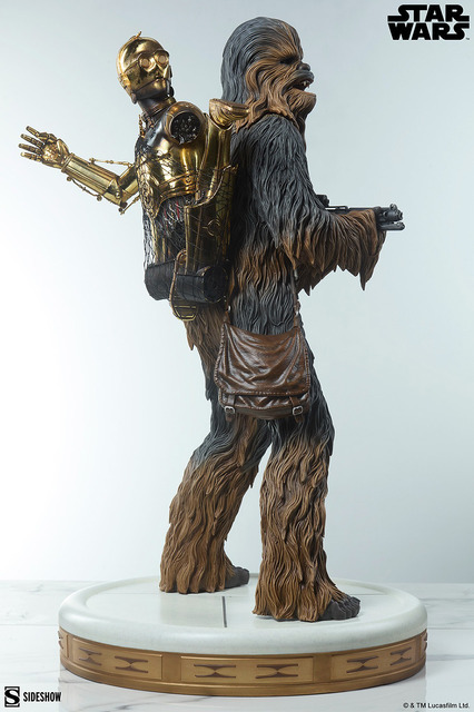 『スター・ウォーズ』 【プレミアム・フォーマット・フィギュア】チューバッカ＆C-3PO／170,000円（税込）