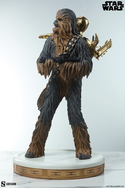 『スター・ウォーズ』 【プレミアム・フォーマット・フィギュア】チューバッカ＆C-3PO／170,000円（税込）