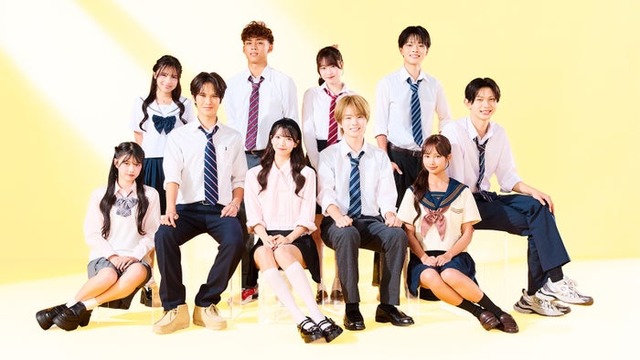 「今日、好きになりました。タカオ編」（後列左から）あおい、のあ、ゆうな、あつひろ、れお（前列左から）りあ、こうのすけ、おとは、けい、みさき（C）AbemaTV, Inc.