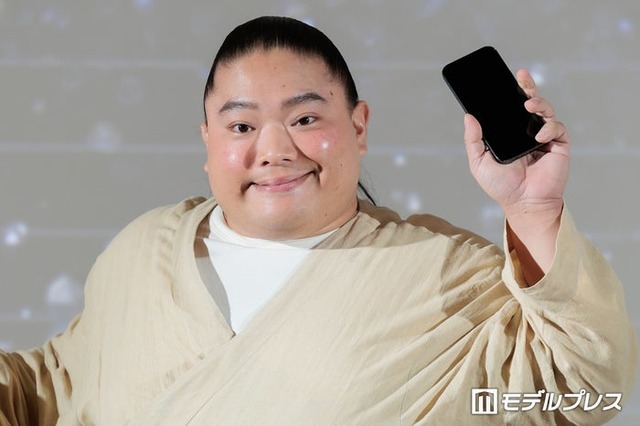 富栄ドラム（C）モデルプレス