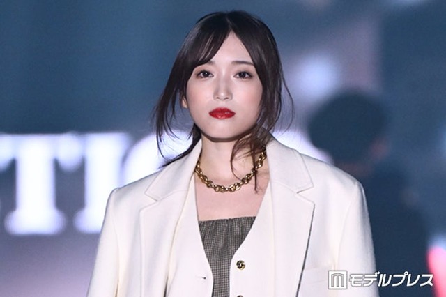 矢吹奈子（C）モデルプレス