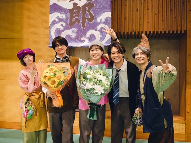 桜田ひより、岩瀬洋志、大橋和也、櫻井海音、前田旺志郎（C）2026映画「人生を変えたコント」製作委員会