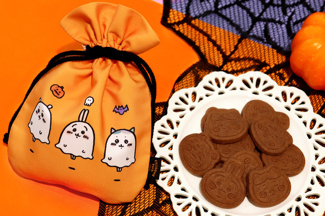 ちいかわパーク　ハロウィーン巾着クッキー　(ココア味)／¥1,650（税込）／©nagano