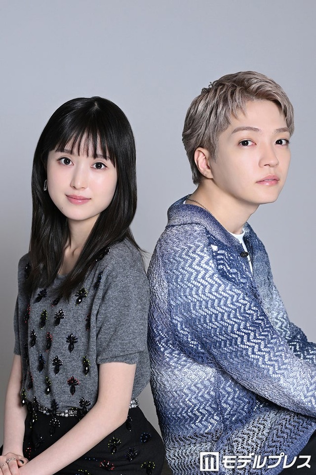モデルプレスのインタビューに応じた西畑大吾＆福本莉子（C）モデルプレス